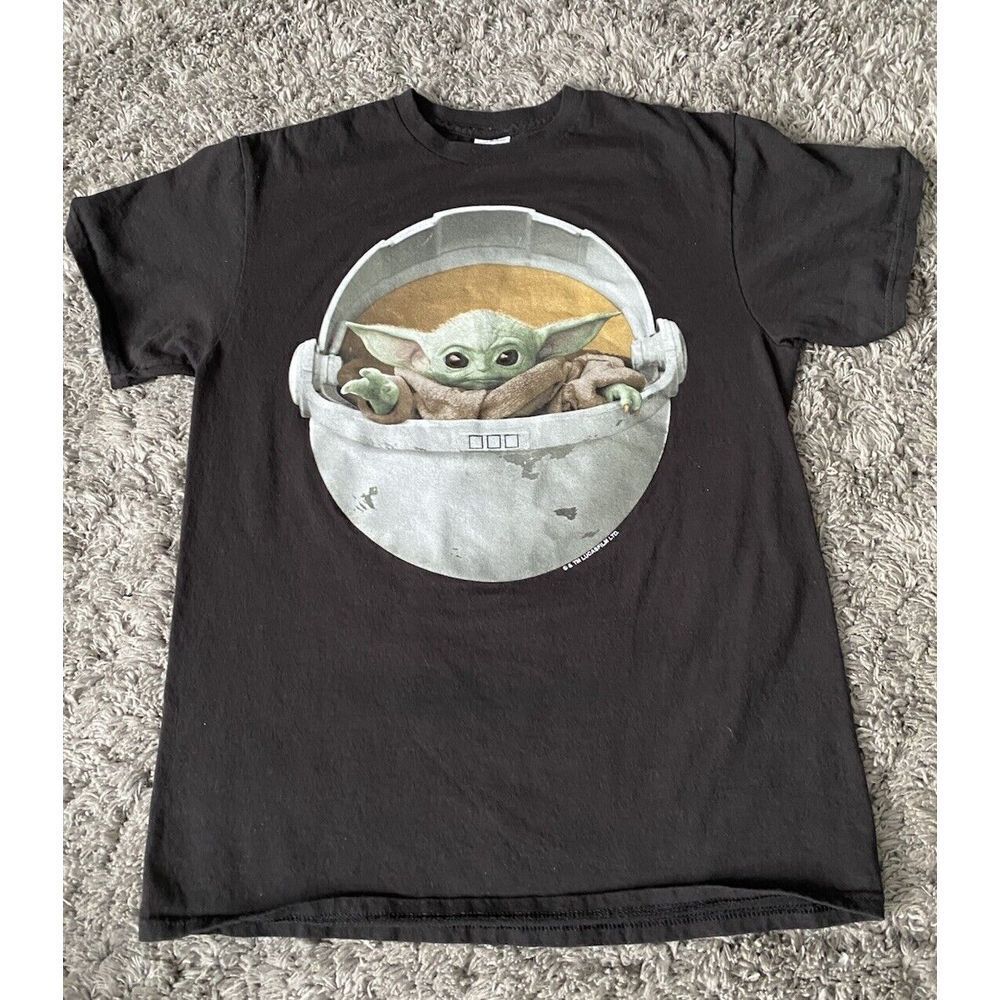 Baby Yoda‎ The Child Grogu Star Wars The Mandalorian Black T-Shirt Adult…